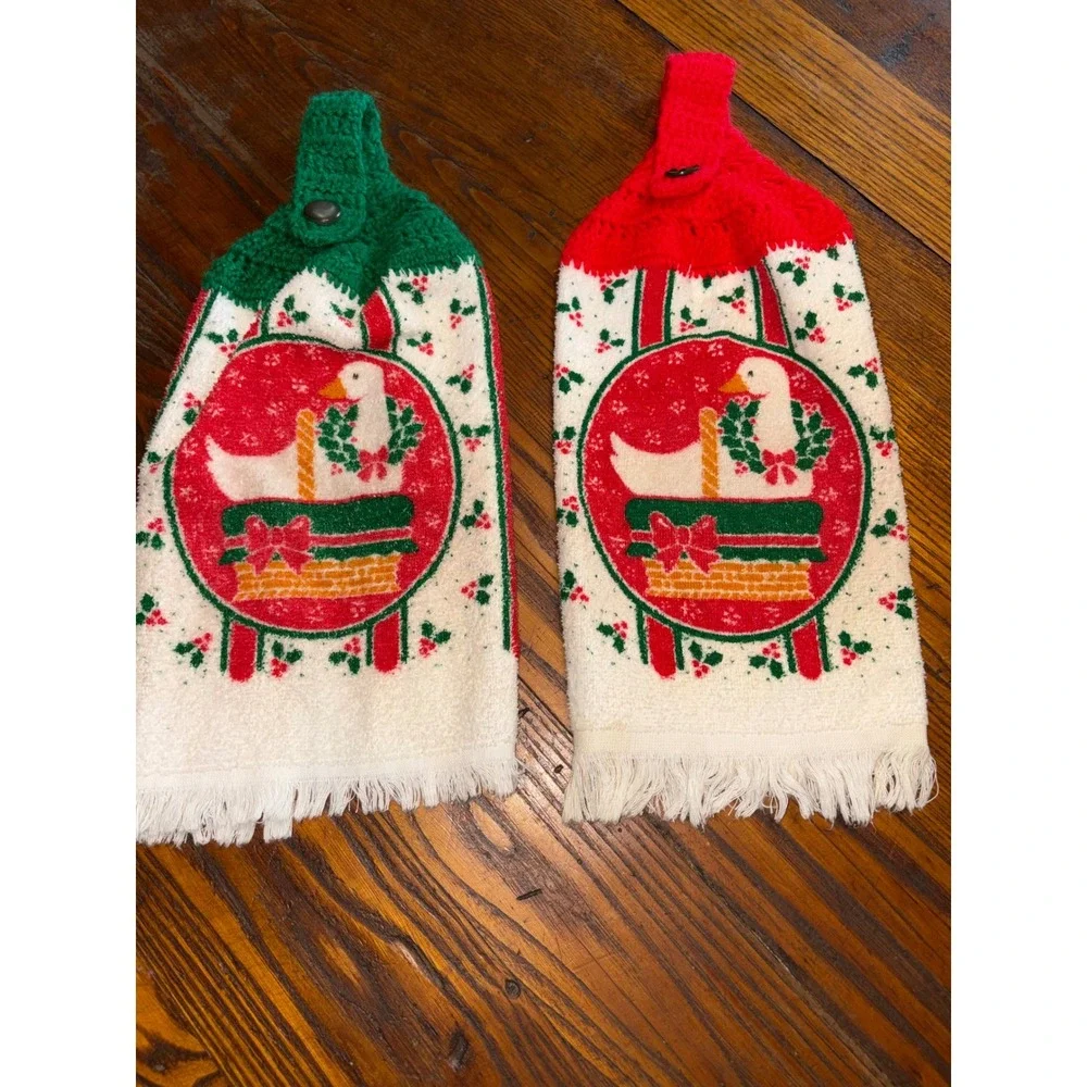 Vintage Christmas Goose Hanging Kitchen Towels Crochet Top Set of 2 Red Green